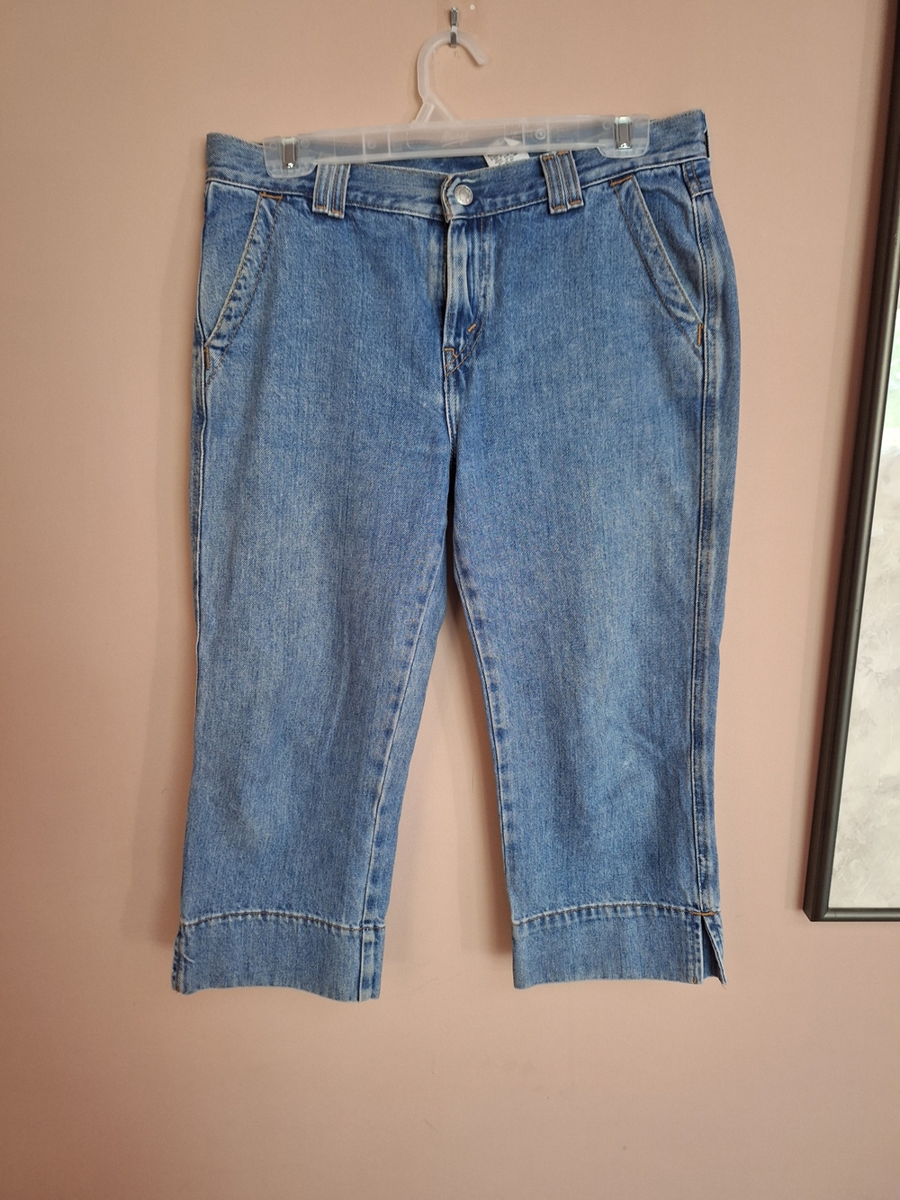 Levi's Blue Denim Jeans with Contrast Stitching